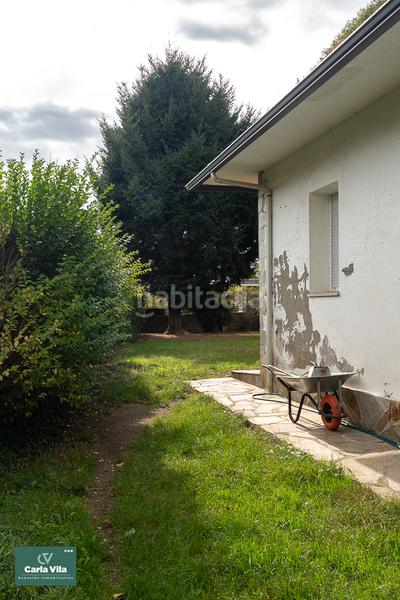 Foto b1795692-5742-43ab-803c-8ad36b8fcb83. Chalet avec cheminée chauffage parking piscine dans Lugo