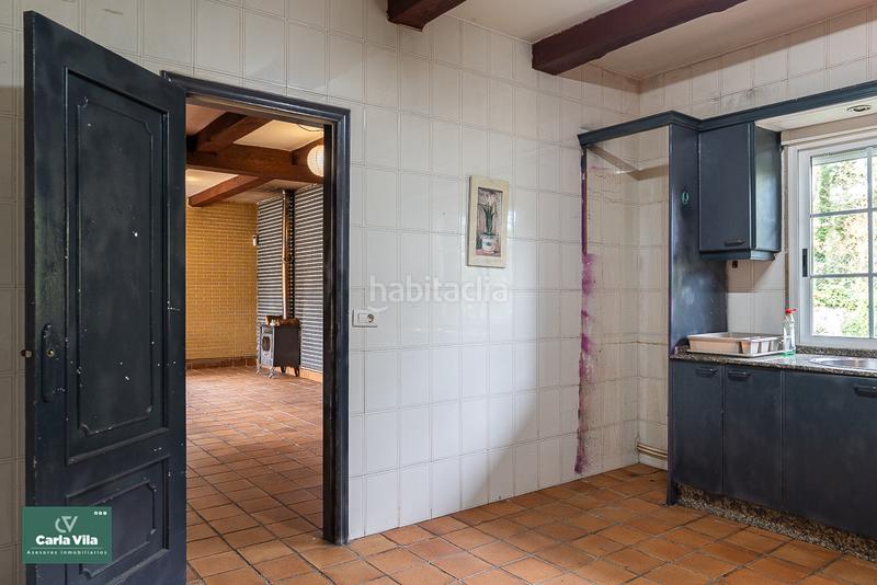 Foto bbdf5267-8471-4135-98ad-ea46b5d0b674. Chalet avec cheminée chauffage parking piscine dans Lugo