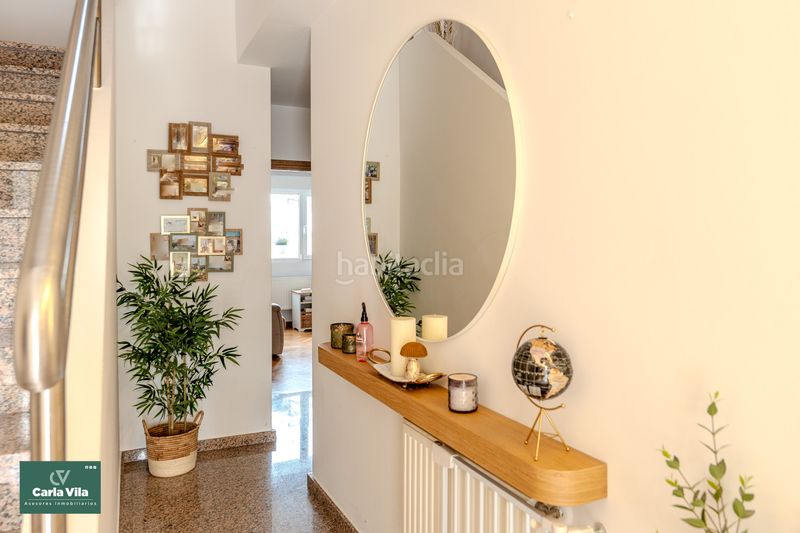 Foto 9a5f85b0-2ec0-4948-aebe-73e503f139c0. Casa aparellada amb xemeneia calefacció aparcament piscina a Lugo