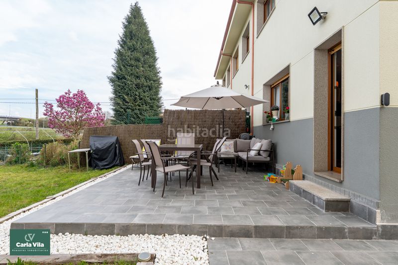 Foto fe85d286-b041-4131-af74-66e25ca24d37. Casa aparellada amb xemeneia calefacció aparcament piscina a Lugo