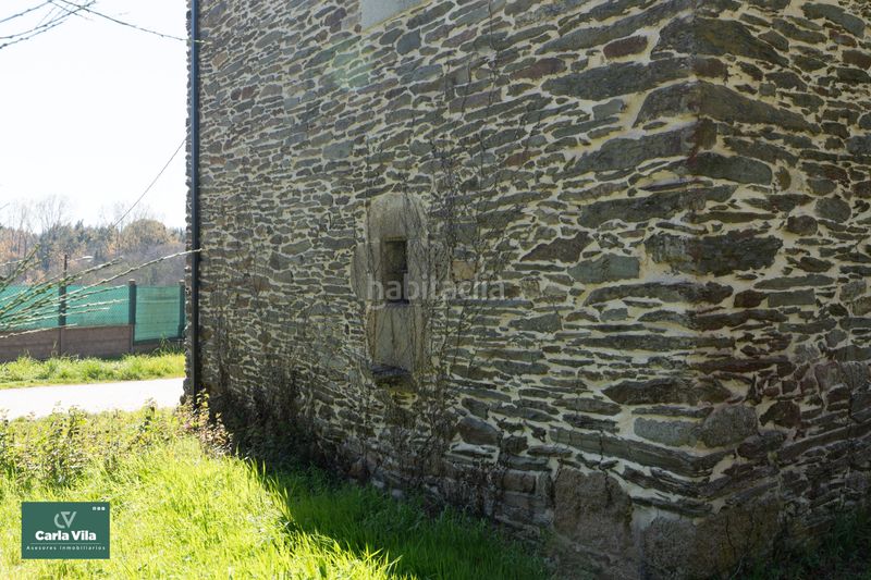 Foto ca91b77b-c64f-4bdf-bc62-545caa4d9861. Masia amb xemeneia a Begonte