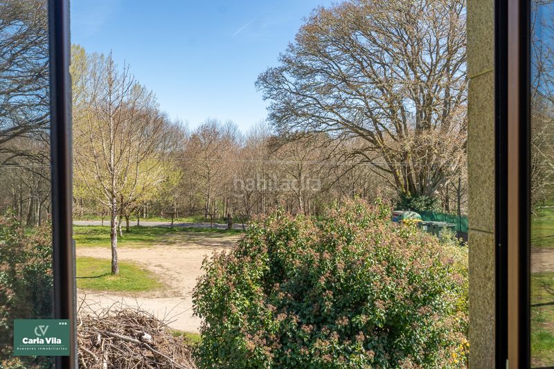 Foto e40a874b-8735-48d8-ad92-04083eb014e1. Masia amb xemeneia a Begonte