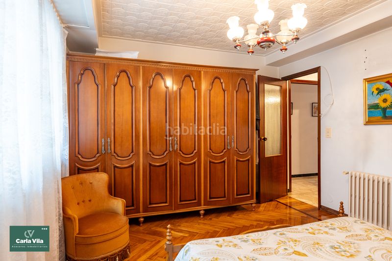 Foto 42d86153-020a-4b65-80be-50e6ed838d47. Piso montero ríos. amplitud y terraza en pleno centro en Lugo