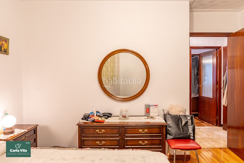 Foto d5e897eb-d868-427d-b359-b3bd31bfd10a. Piso montero ríos. amplitud y terraza en pleno centro en Lugo