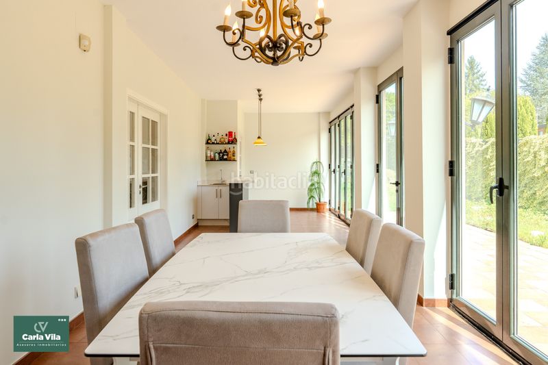 Foto 8928a058-53a2-4310-bf09-41a42af3c8c8. Chalet avec cheminée chauffage parking piscine dans Corgo (O)