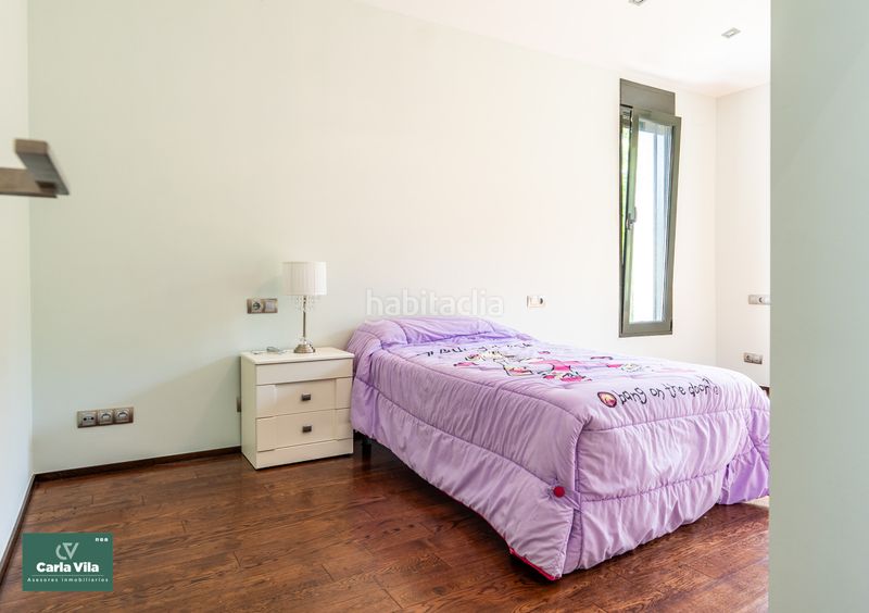 Foto 8db1e84d-a684-4748-8b2d-718e4b98da88. Chalet avec cheminée chauffage parking piscine dans Corgo (O)