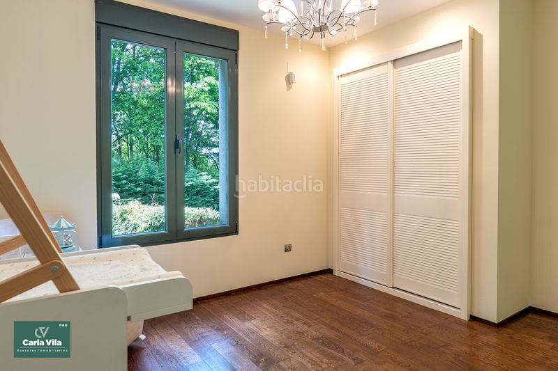 Foto d95c4d05-bbe9-41cc-b218-b92db6c5132e. Chalet avec cheminée chauffage parking piscine dans Corgo (O)