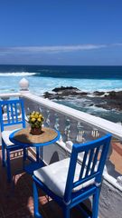 Alquiler Casa adosada en Gáldar pueblo. Exclusiva vivienda frente al mar de 3 plantas.