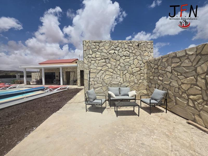 Foto b808dd23-609c-4000-8bea-ff6f52a9e10d. Chalet exclusivo chalet en Triquivijate en Triquivijate Antigua