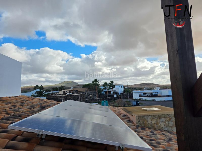 Foto 239cfba3-0144-4fa8-bb5a-e17fe4ccdc0b. Xalet amb aparcament piscina a Lajares Oliva (La)