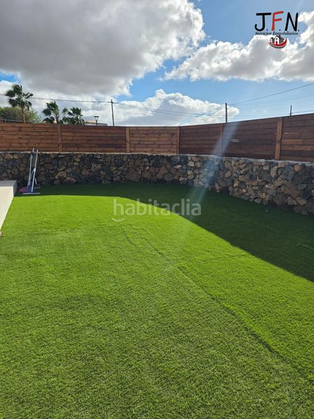 Foto 343f0f4a-a81c-4083-96b0-f39702b96269. Xalet amb aparcament piscina a Lajares Oliva (La)