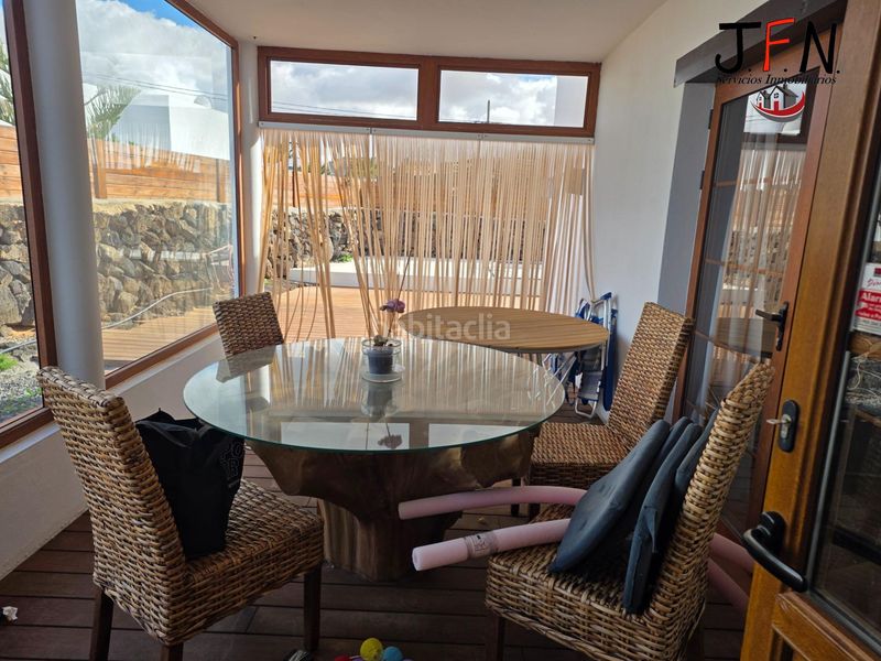 Foto 3746637a-d522-43ca-88c6-83e60dabcd86. Xalet amb aparcament piscina a Lajares Oliva (La)