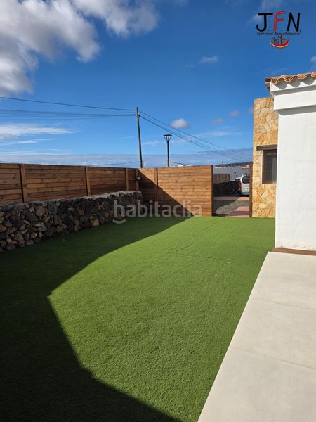 Foto 47fc6720-c290-4ac3-9d22-c47406de30f1. Xalet amb aparcament piscina a Lajares Oliva (La)