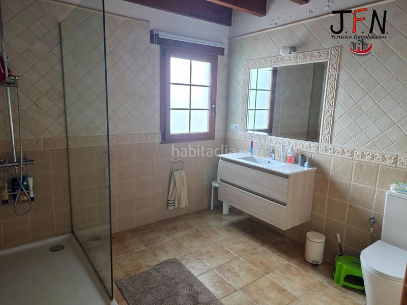 Foto 7f5130de-a94c-4651-af42-fcbb079c3ec9. Xalet amb aparcament piscina a Lajares Oliva (La)