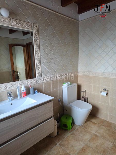 Foto b2026d8b-d48a-44fc-88c9-cf7e1727a6b8. Xalet amb aparcament piscina a Lajares Oliva (La)