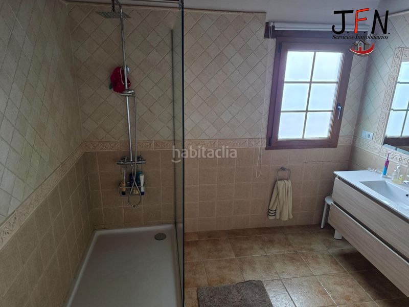 Foto c69aa5bf-ab03-42db-b447-7cadb49164f8. Xalet amb aparcament piscina a Lajares Oliva (La)