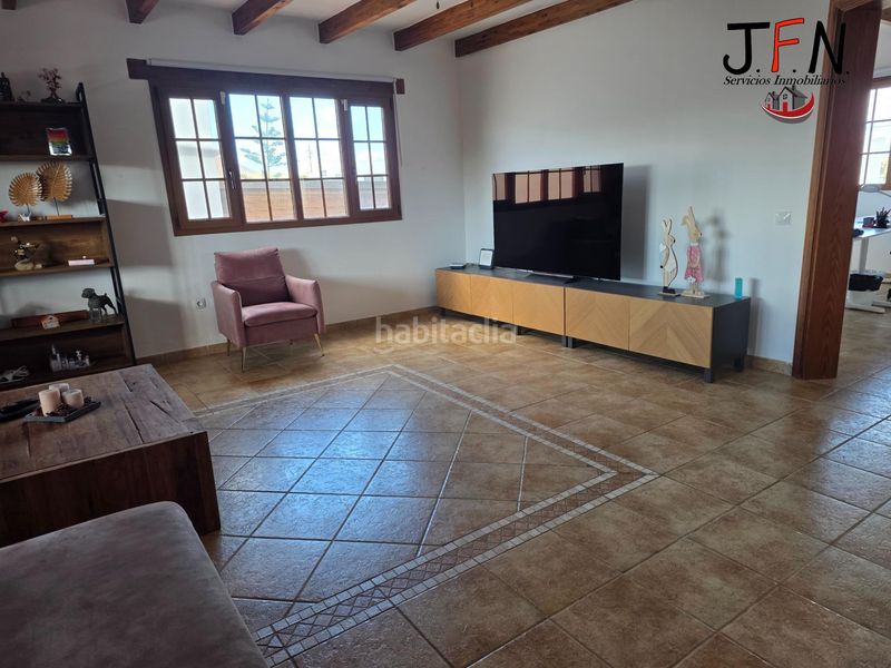 Foto ea2f4809-093d-48f6-a0d3-a83cd22c650a. Xalet amb aparcament piscina a Lajares Oliva (La)