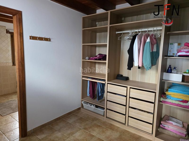 Foto f640bc57-9f80-4458-932e-7579e8bf49be. Xalet amb aparcament piscina a Lajares Oliva (La)