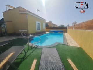 Affitto Chalet  E anex calet fust oeste. Exclusiva villa deluxe con piscina privada en caleta de fuste