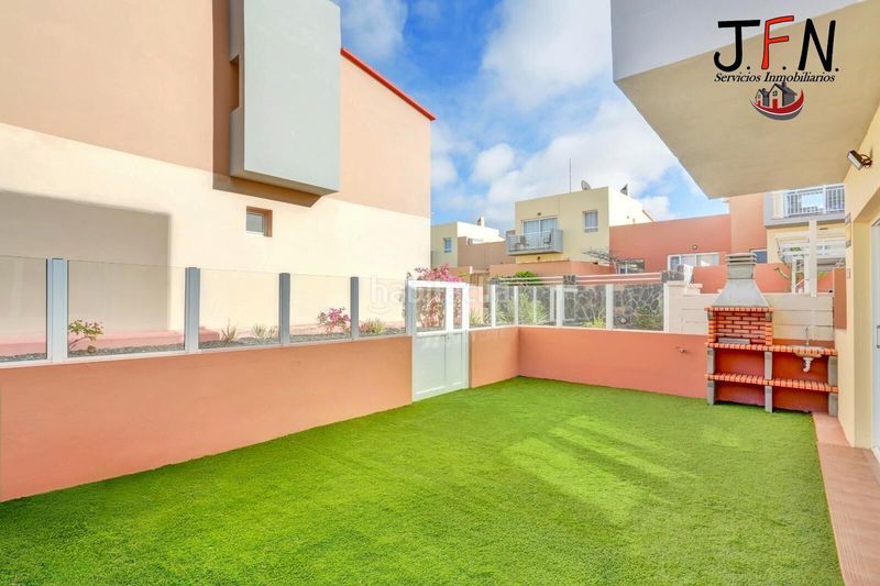 Foto 7979f7c7-1446-4a20-a465-91da2328d1c1. Casa amb piscina a Corralejo Oliva (La)