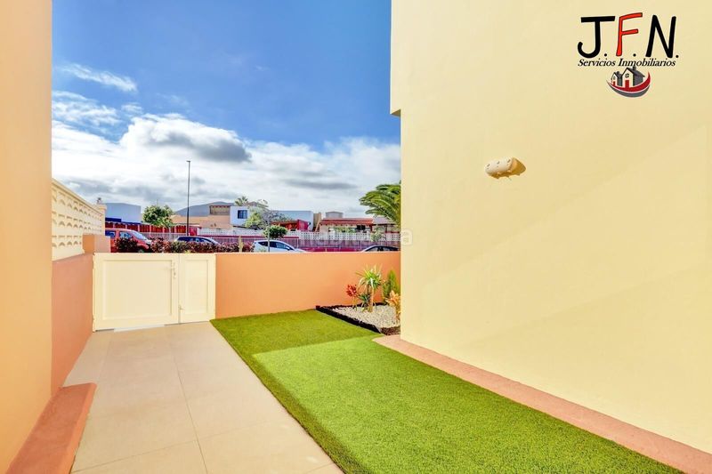 Foto cd9d1b38-13b7-48c9-8dc8-4530aa03caaa. Casa amb piscina a Corralejo Oliva (La)