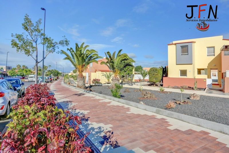 Foto d8daabd2-6f94-40e7-9144-ee821ea05ea4. Casa amb piscina a Corralejo Oliva (La)