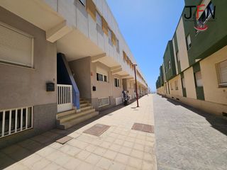 Casa en Buenavista - Rosa Vila. Dúplex deluxe con jacuzzi privado, patio interior y garaje  puer