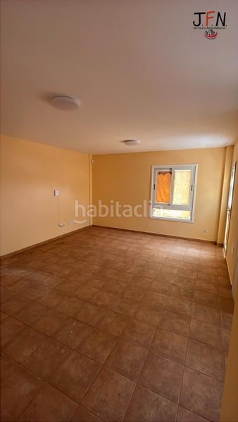 Foto b9f39069-9110-4124-aff2-b582459a76d5. Apartament amb aparcament piscina a Corralejo Oliva (La)