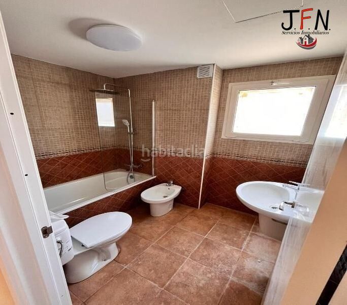 Foto f95bf5ba-a15e-49b9-ac98-d1113902ff30. Apartament amb aparcament piscina a Corralejo Oliva (La)