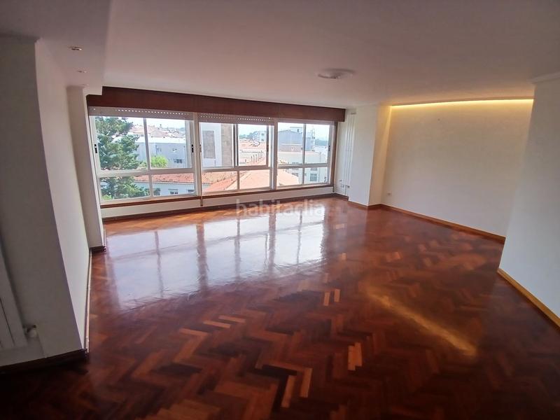 Foto 181bd135-fe3c-4a3f-9659-134c9253d3b9. Pis amb calefacció aparcament a Canido Ferrol