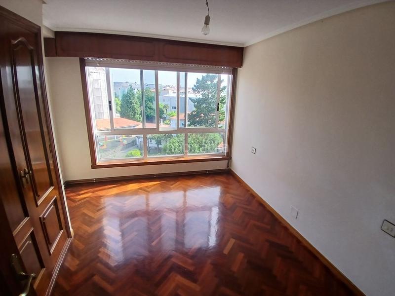 Foto 95c225cd-84e1-44b1-a641-e5b2f4ee712a. Pis amb calefacció aparcament a Canido Ferrol