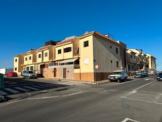 Dplex en Fabelo. Piso (dplex) en puerto del rosario
