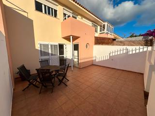 Casa adossada  Calle los regidores. Dúplex adosado de 3 dormitorios en majada marcial