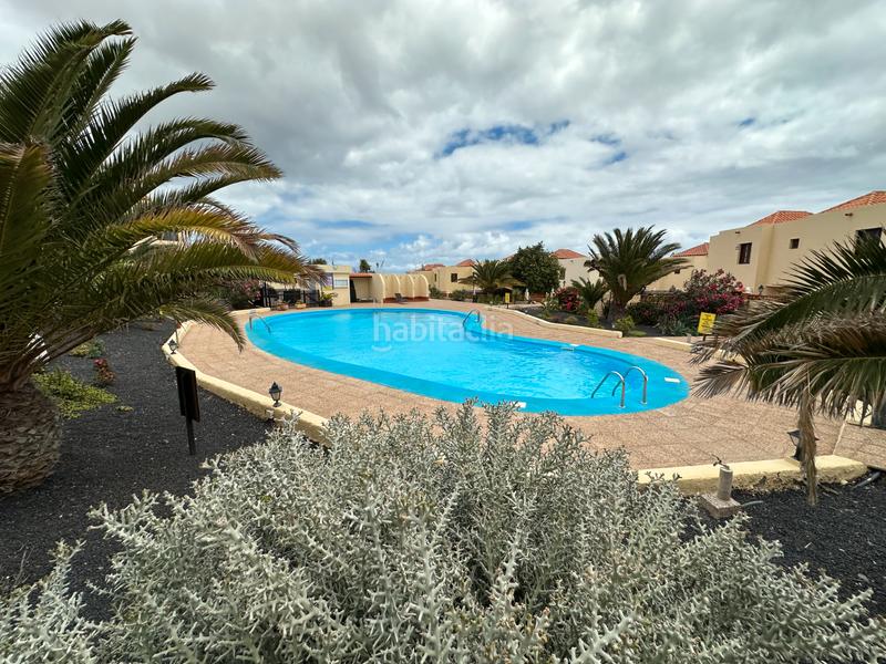 Foto abb4dbee-d461-44ab-a964-5a756a682e26. Casa adossada a calle pablo picasso 2 a Caleta de Fuste Antigua