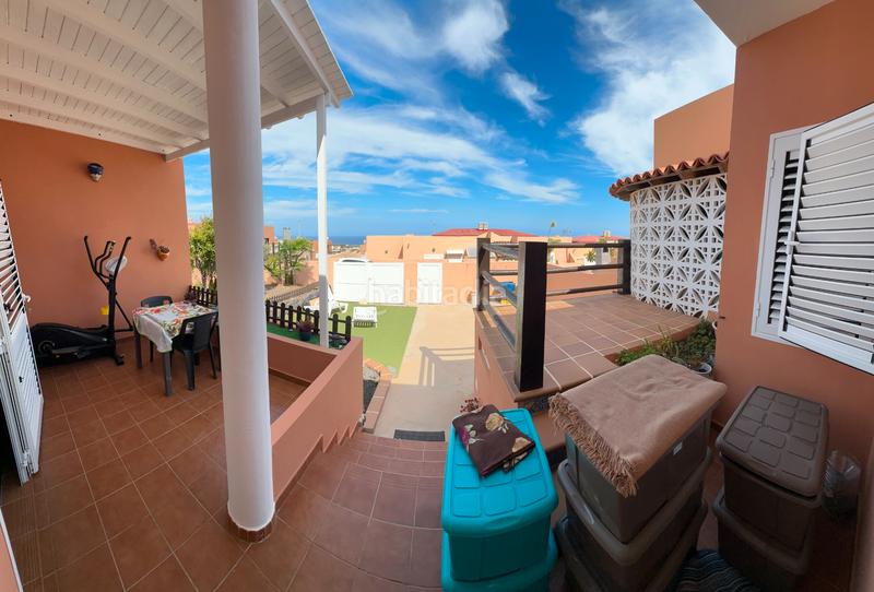 Foto 5d017f39-e0c1-4a30-a6d4-084d4c91983f. Reihenhaus mit parking in Caleta de Fuste Antigua