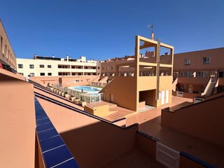 Rent Semi detached house  Calle la caleta. Dúplex de 2 dormitorios en corralejo