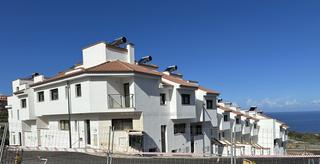 Casa adossada a Los Realejos pueblo. Se vende estupendo adosado en los realejos