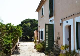 House  Ma-1040. Casa tipica mallorquina en el secar de la real con posibilidad d