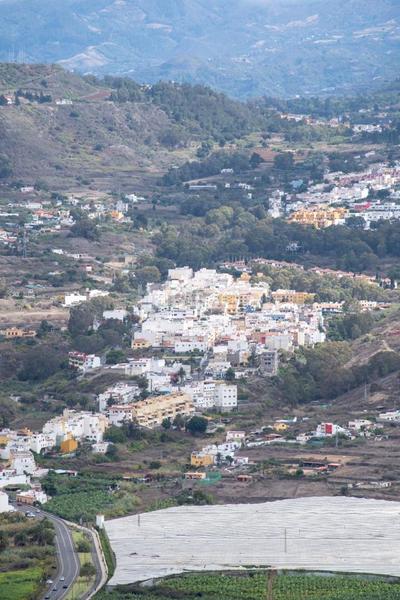 Foto 26cb8ba9-db48-4454-86d1-9bf11c8310fb. Maison avec parking dans Los Portales - Visvique Arucas