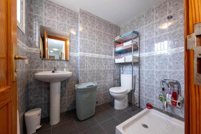 Foto 392b2dfd-a974-46b2-a3b9-5038eeae3976. Maison avec parking dans Los Portales - Visvique Arucas