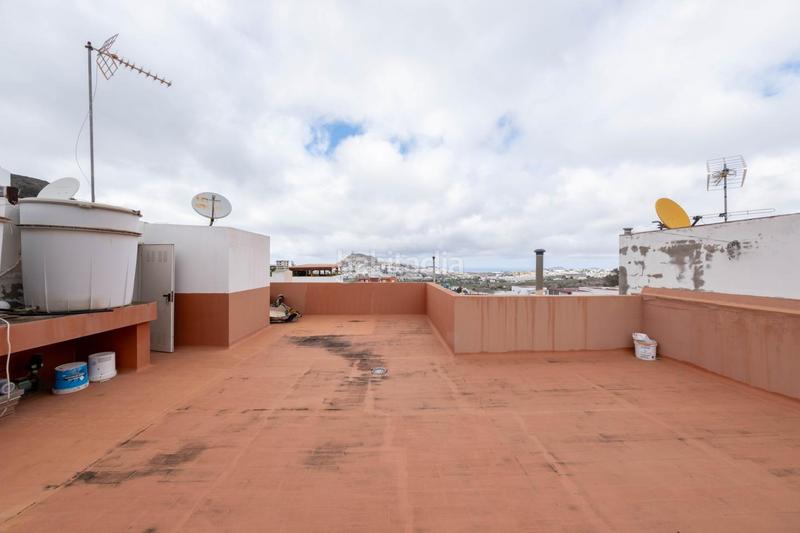 Foto 7ecb8d7d-aab1-49e2-8f91-69e6a5f9b050. Maison avec parking dans Los Portales - Visvique Arucas