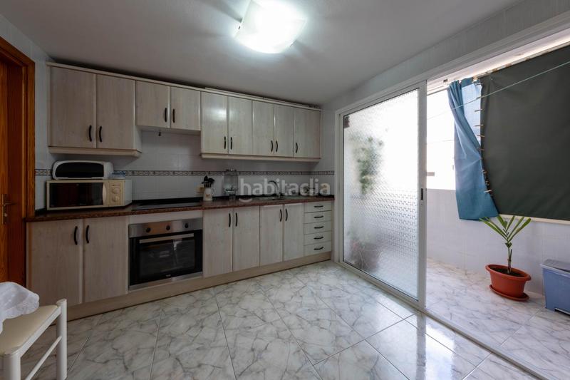 Foto d8a982c4-3f45-4afc-a990-c1e55d731069. Maison avec parking dans Los Portales - Visvique Arucas