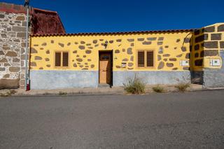 Masia  La longuera. Casa rústica en gáldar con terreno