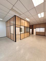 Location Local commercial à Blasco ibáñez 21. Oportunidad de alquiler única en alcaravaneras!