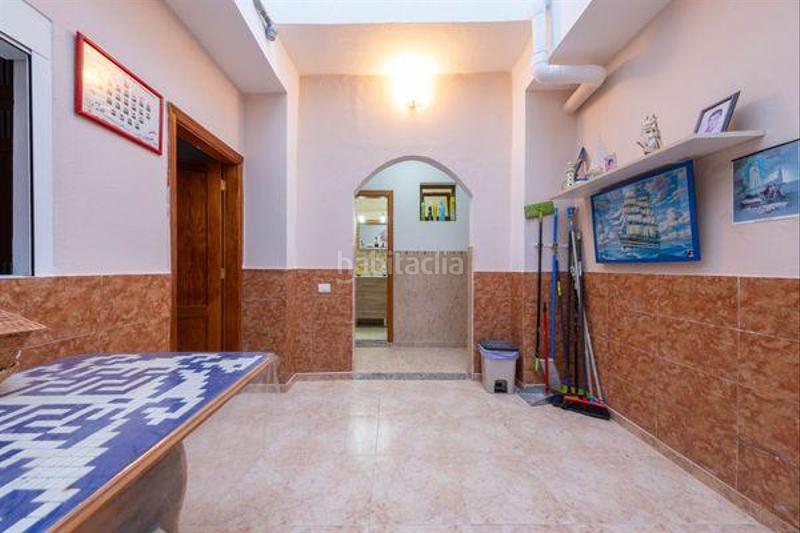 Foto 7f7b32bf-3f47-408e-ab5a-b4273a0f424a. Casa a Carretera del Centro Palmas de Gran Canaria (Las)