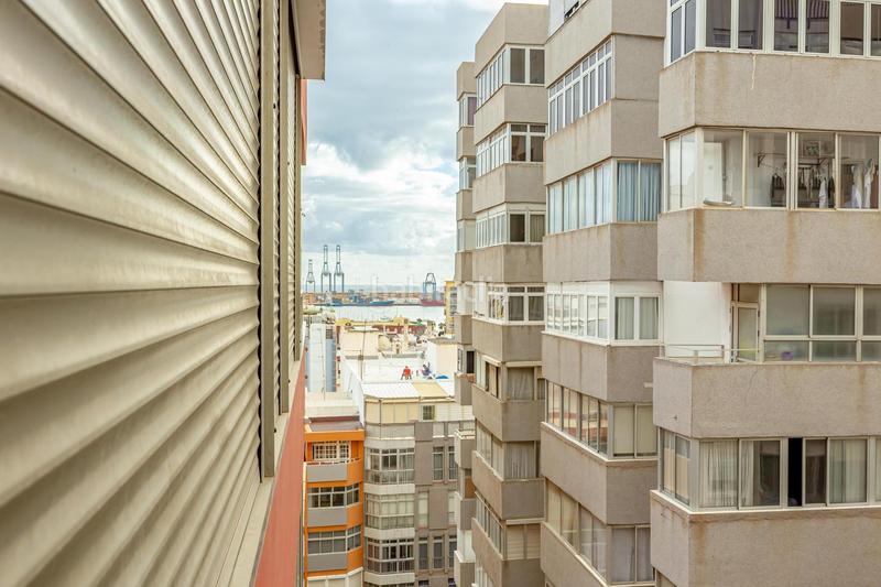 Foto 70913824-766c-42c3-a5cb-85d6be4e2f53. Piso en Alcaravaneras Palmas de Gran Canaria (Las)