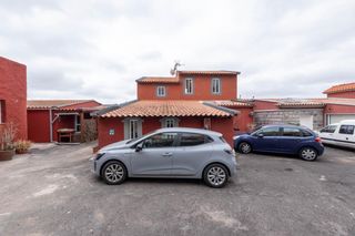 House in Buzanada