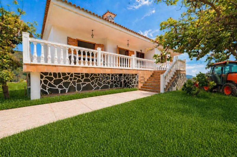 Foto 41f8539e-e594-4416-a3de-9d14f8142568. Casa amb aparcament a Monte Lentiscal - Las Meleguinas Santa Brígida