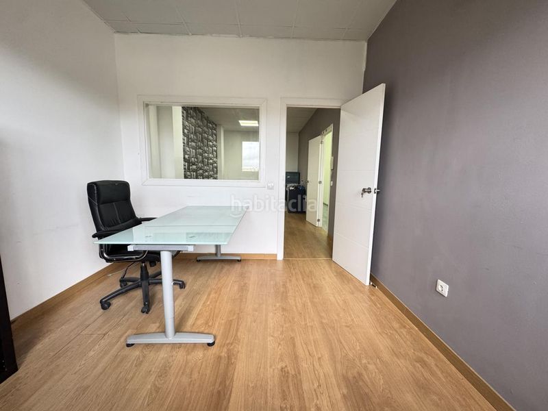 Foto b2974256-e46f-45f8-bdd7-34732f25468d. Affitto ufficio in doña pino apolinario 131 in Miller Palmas de Gran Canaria (Las)