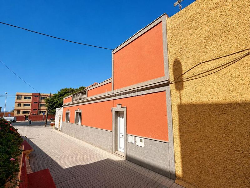 Foto 36c4a8b8-78f5-46a8-91cb-0f9b5f3635e2. Casa amb aparcament a Playa del Hombre - Taliarte - Salinetas Telde